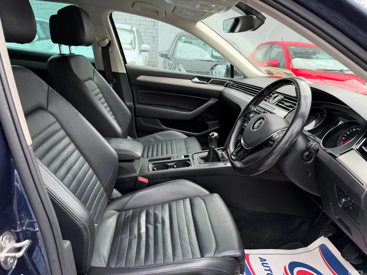 Volkswagen Passat Estate, Diesel, 2017, Blue