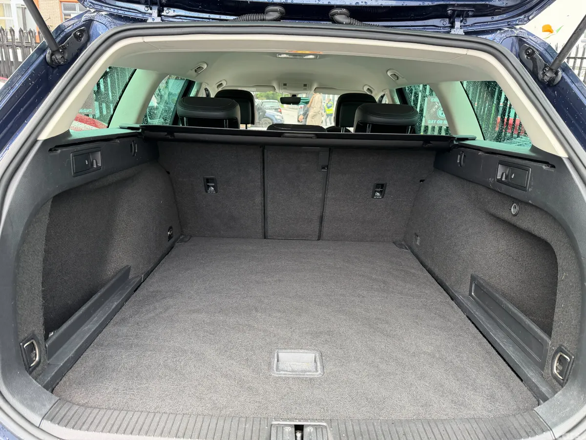 Volkswagen Passat Estate, Diesel, 2017, Blue