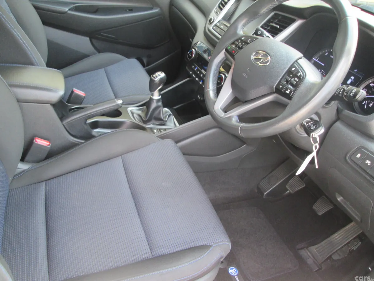 Hyundai Tucson SUV, Diesel, 2016, White