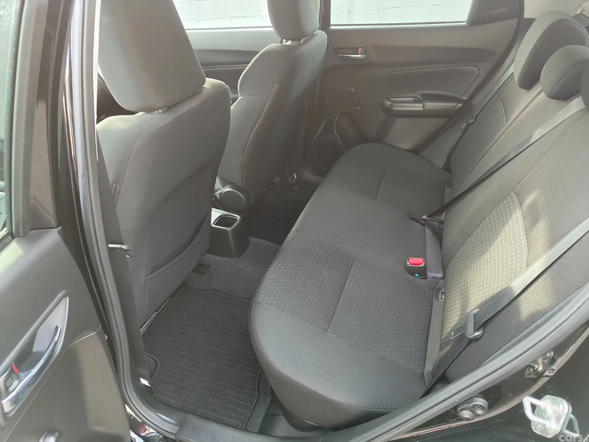 Suzuki Swift Hatchback, Petrol Hybrid, 2023, Black
