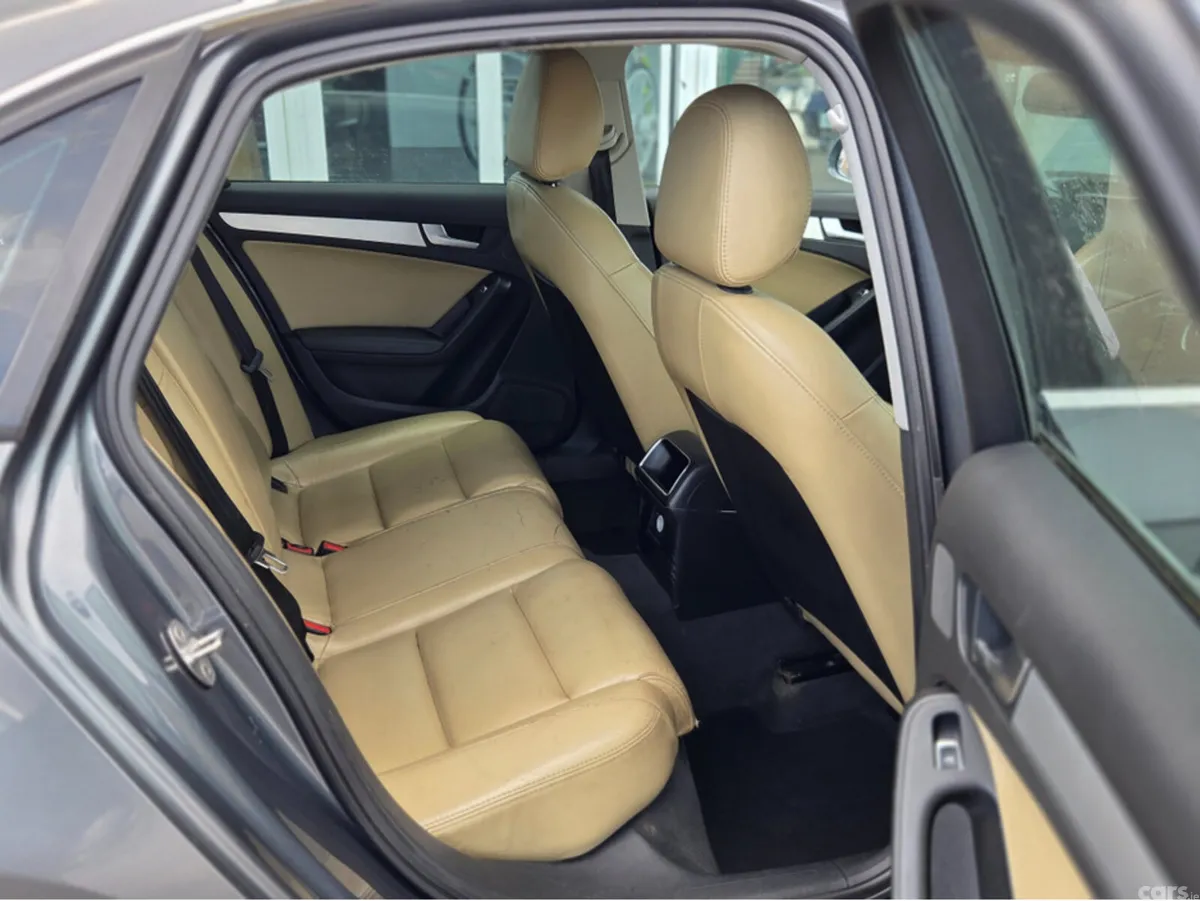 Audi A4 Saloon, Diesel, 2012, Grey