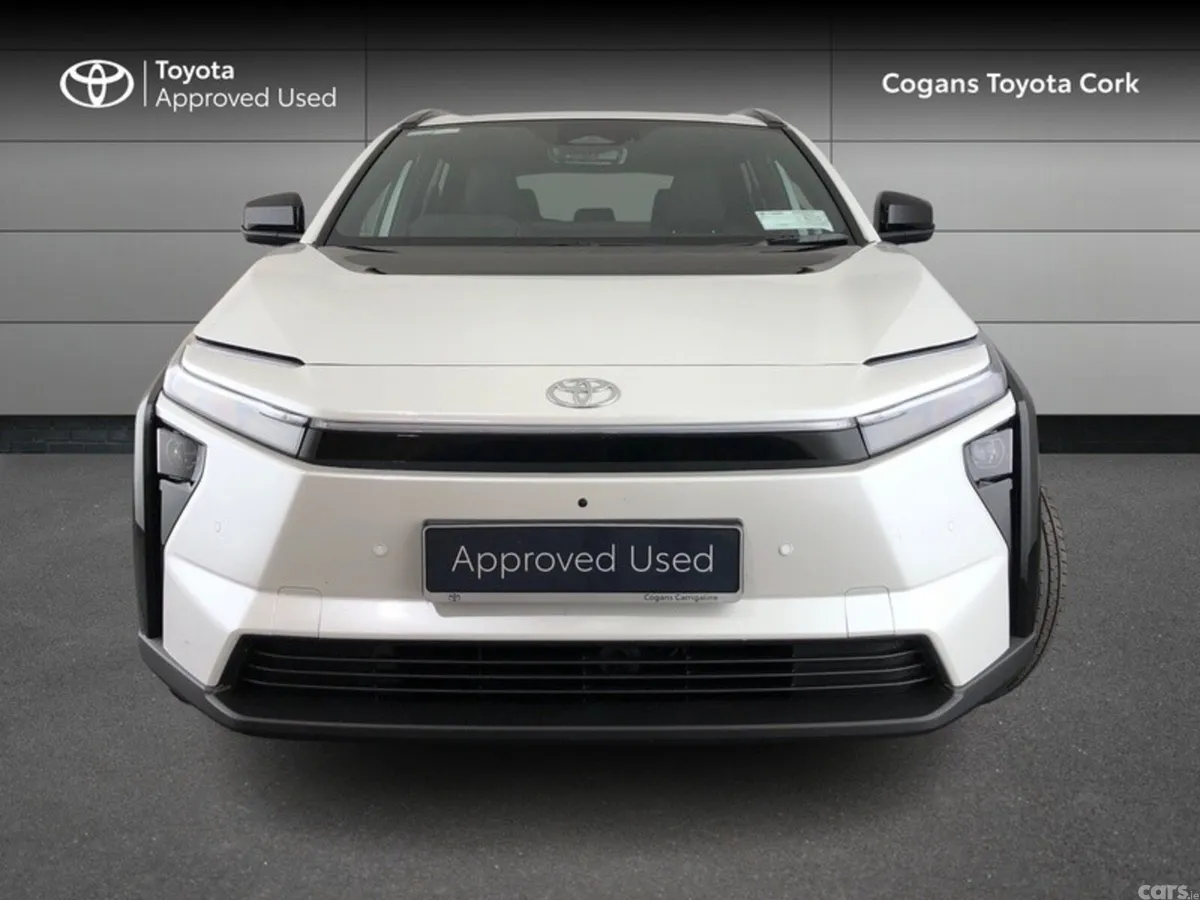 Toyota bZ4X Estate, Electric, 2026, White
