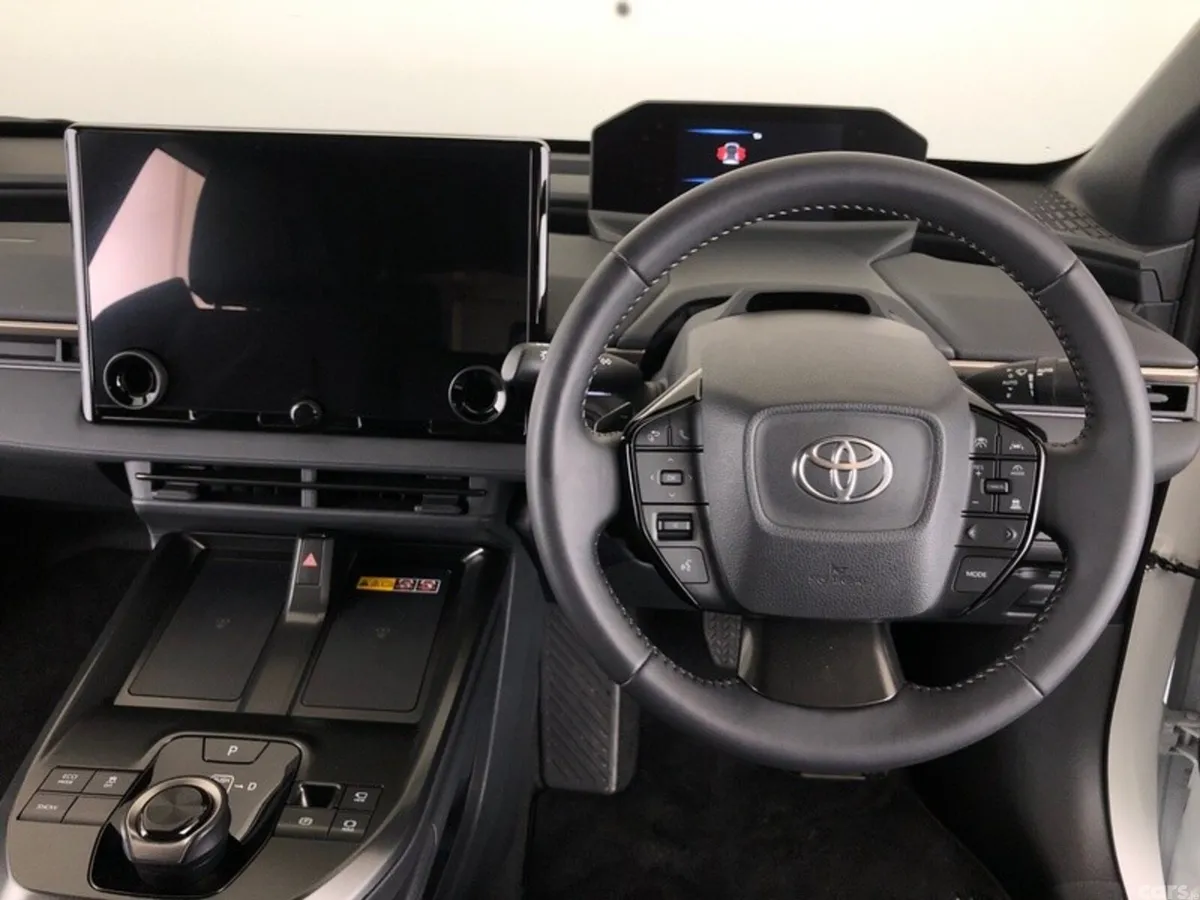 Toyota bZ4X Estate, Electric, 2026, White