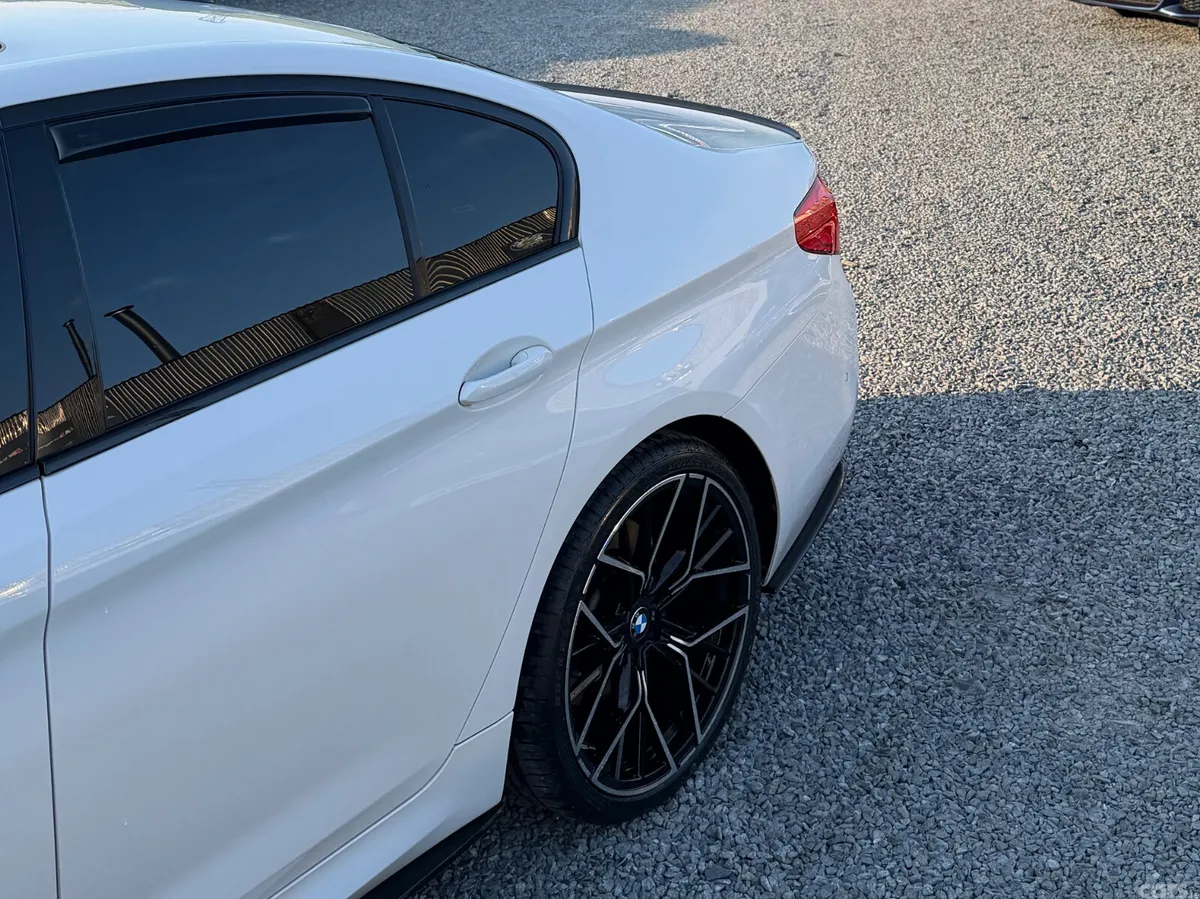 BMW 5-Series Saloon, Diesel, 2019, White