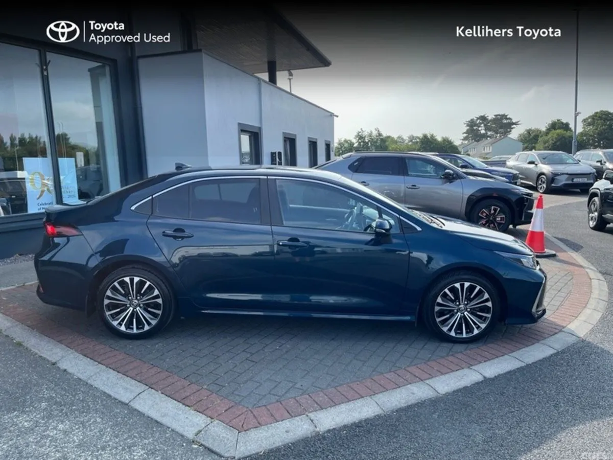 Toyota Corolla Saloon, Petrol Hybrid, 2024, Blue
