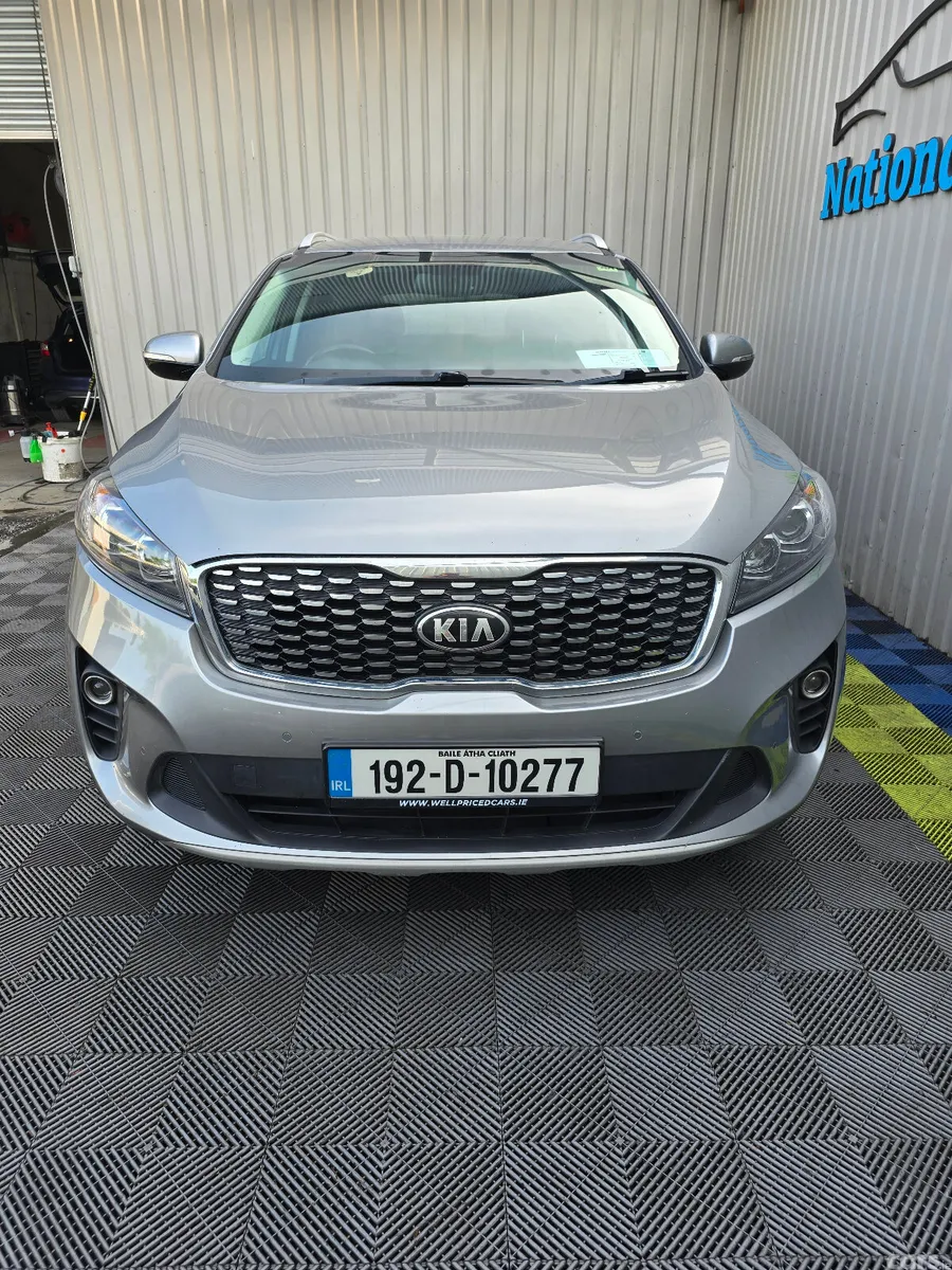 Kia Sorento SUV, Diesel, 2019, Grey