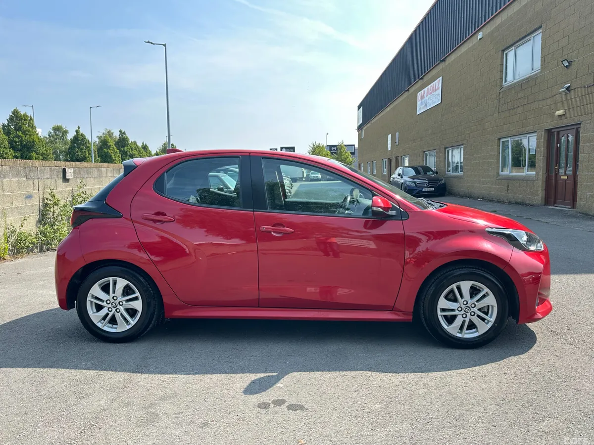 Toyota Yaris Hatchback, Petrol Hybrid, 2022, Red