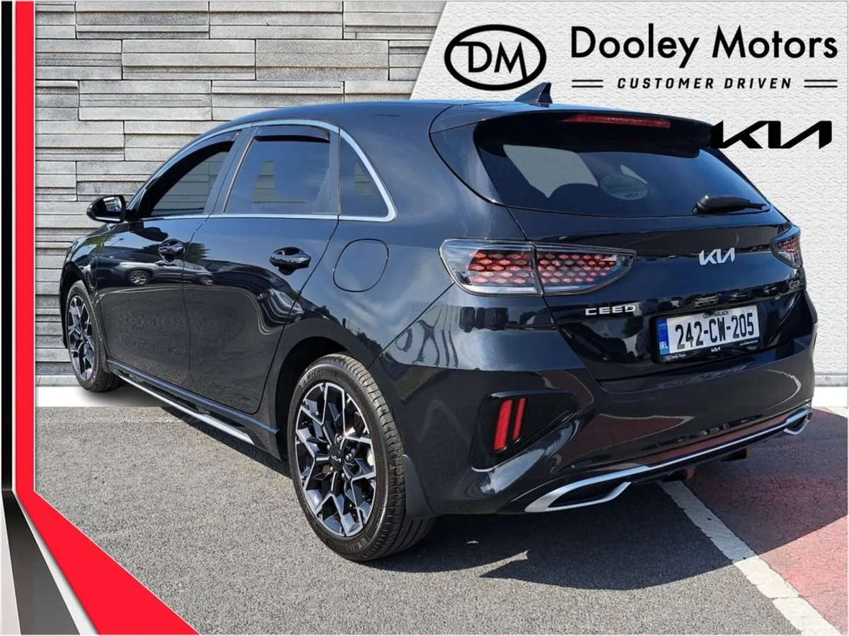 Kia Ceed Hatchback, Petrol, 2024, Black