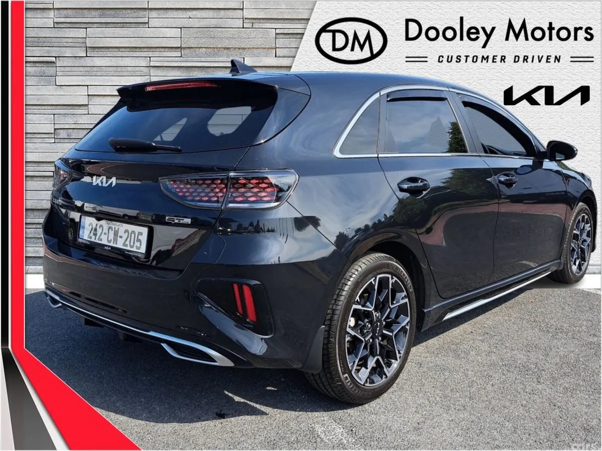 Kia Ceed Hatchback, Petrol, 2024, Black