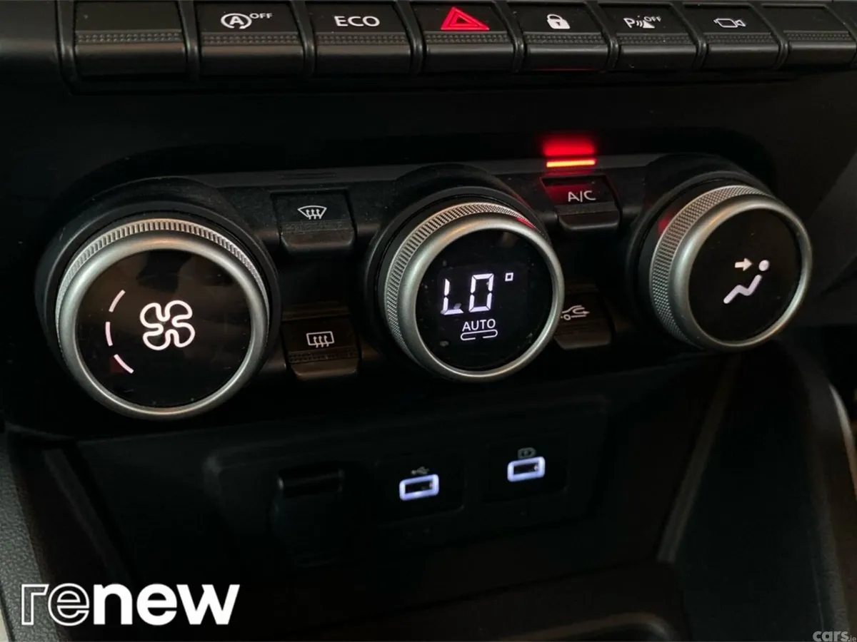 Dacia Duster SUV, Diesel, 2023, Grey