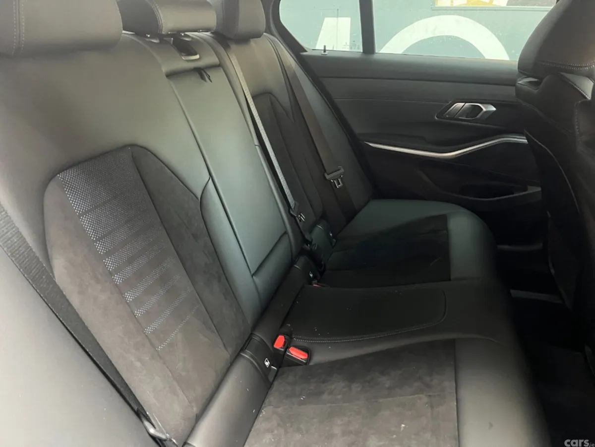BMW 3-Series Saloon, Petrol Plug-in Hybrid, 2022, Black