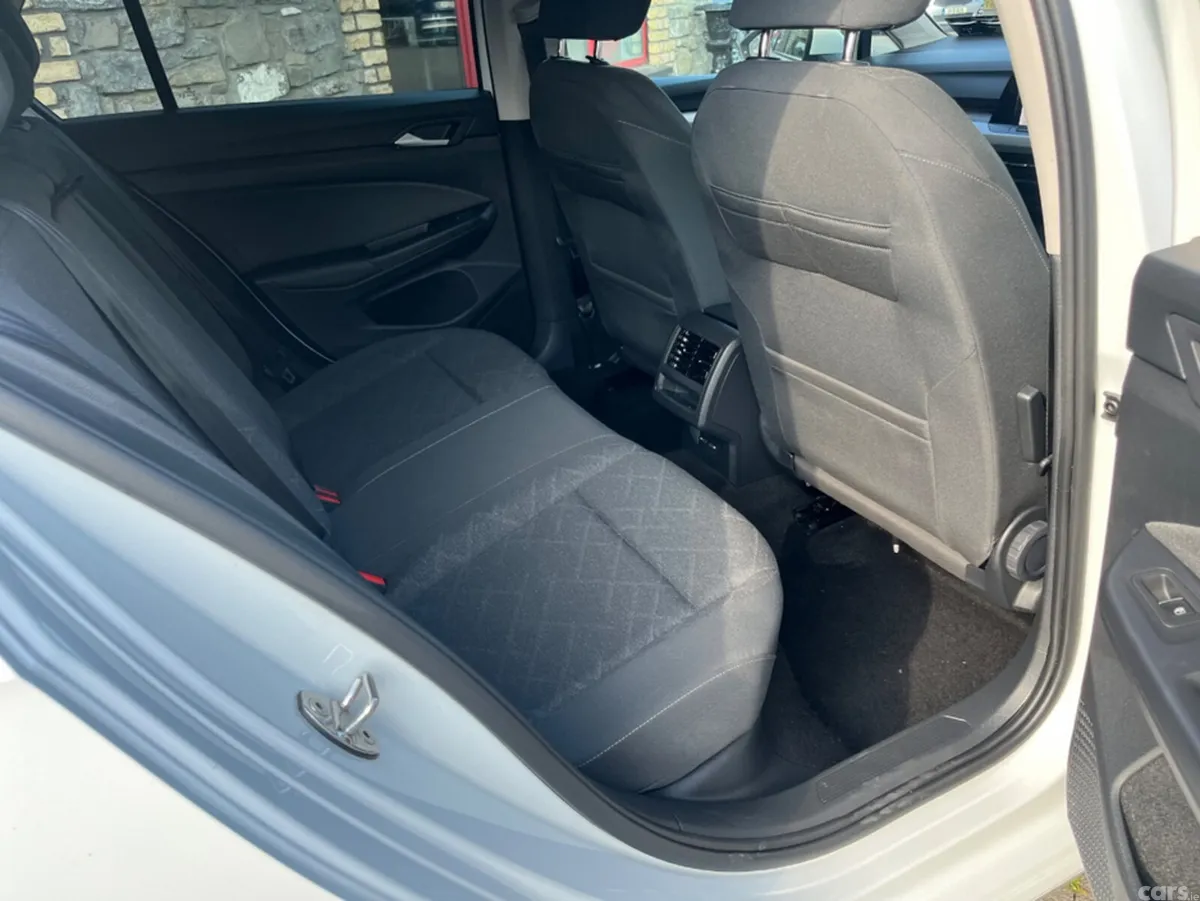 Volkswagen Golf Hatchback, Petrol, 2023, White