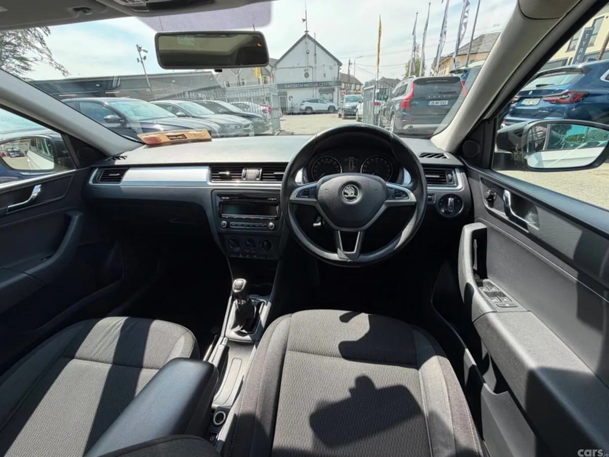 Skoda Rapid Hatchback, Diesel, 2015, White