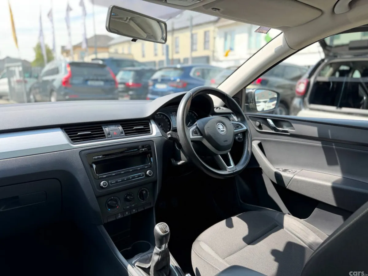 Skoda Rapid Hatchback, Diesel, 2015, White