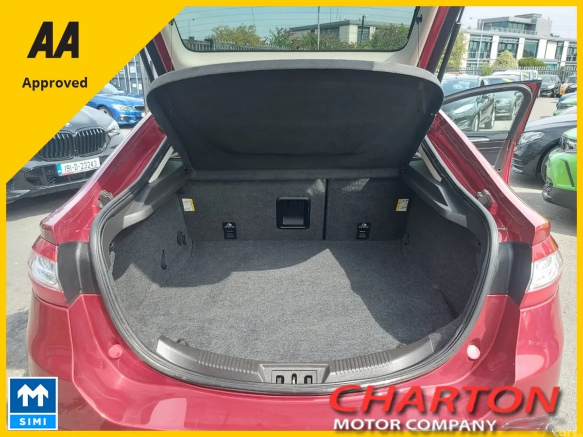 Ford Mondeo Hatchback, Diesel, 2018, Red