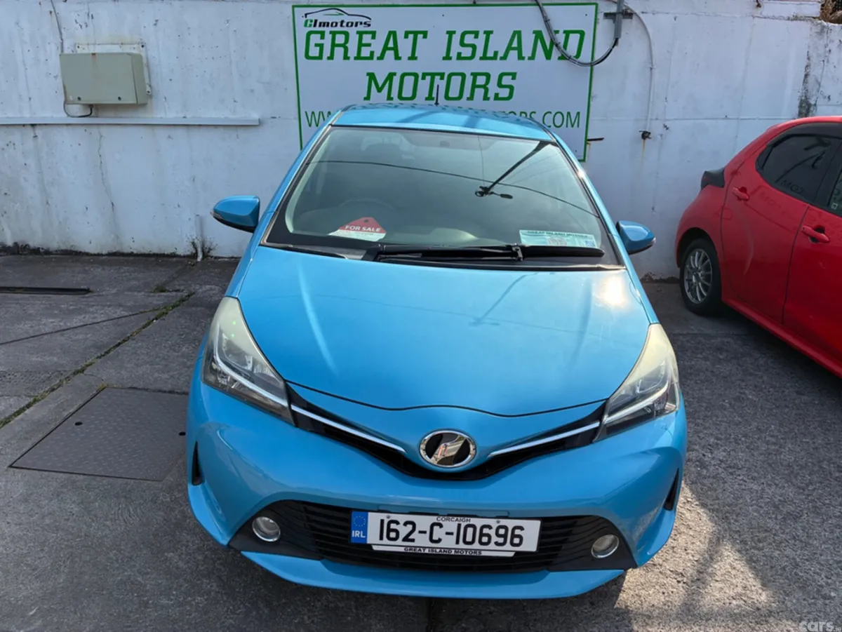 Toyota Vitz Hatchback, Petrol, 2016, Blue