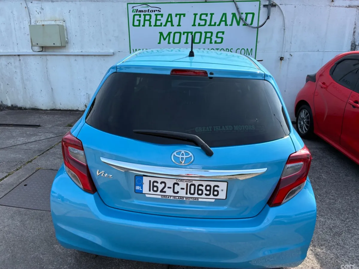 Toyota Vitz Hatchback, Petrol, 2016, Blue