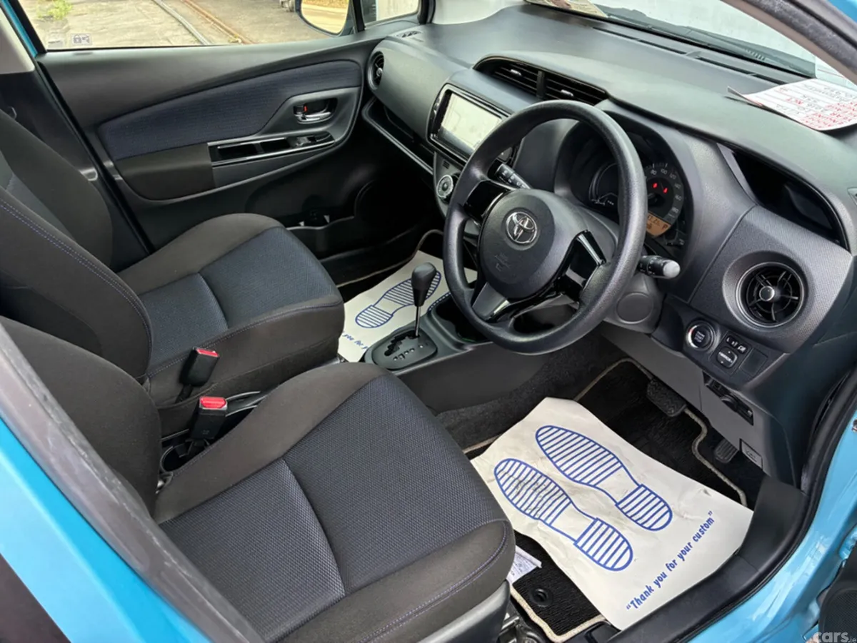 Toyota Vitz Hatchback, Petrol, 2016, Blue