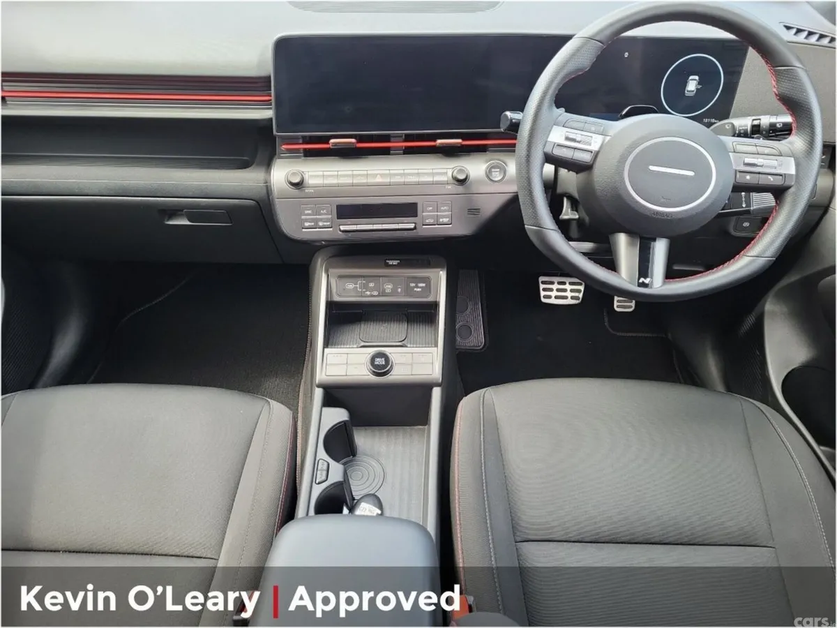 Hyundai KONA MPV, Petrol, 2025, White