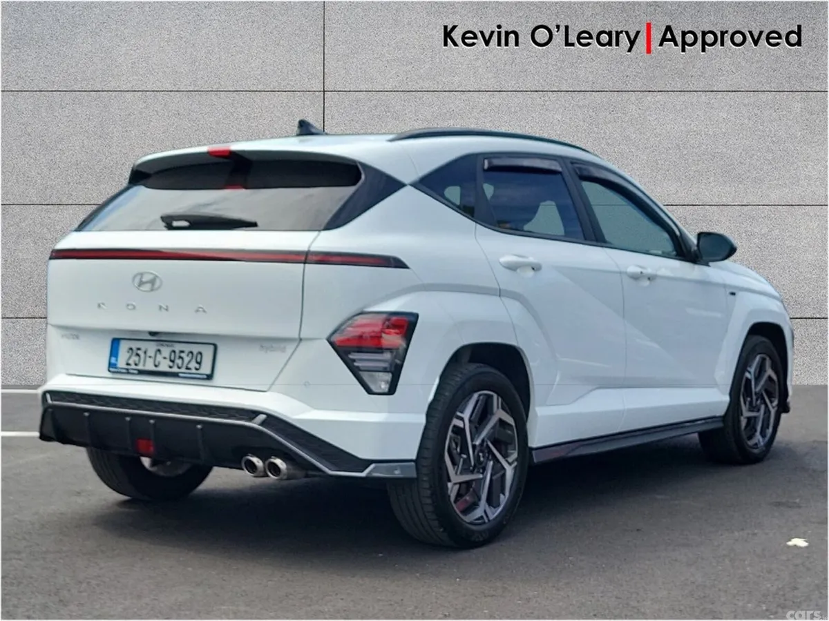 Hyundai KONA MPV, Petrol, 2025, White