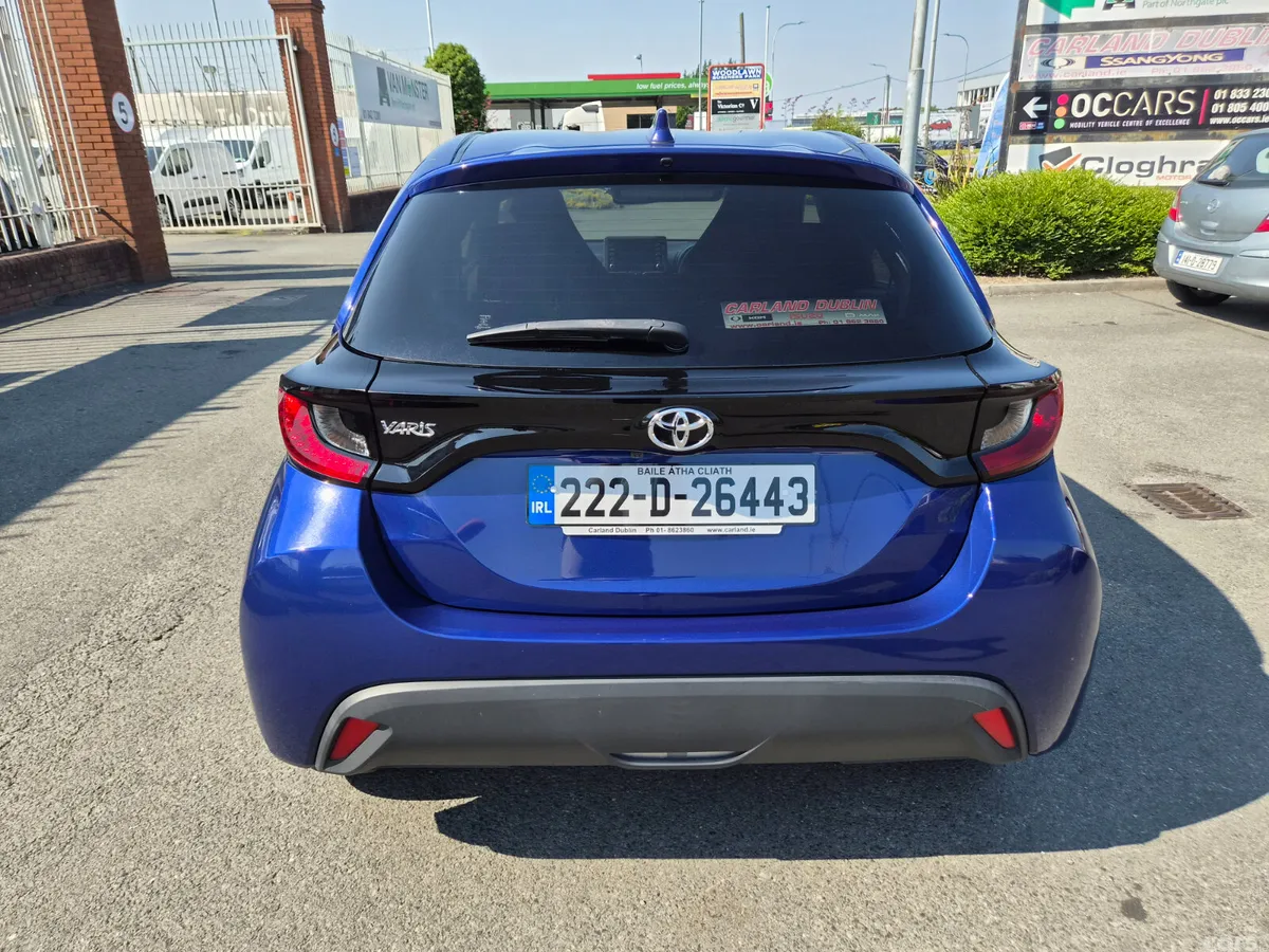 Toyota Yaris Hatchback, Petrol, 2022, Blue