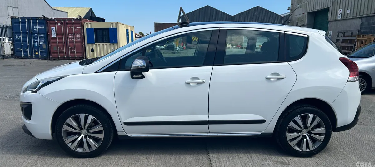Peugeot 3008 SUV, Petrol, 2016, White