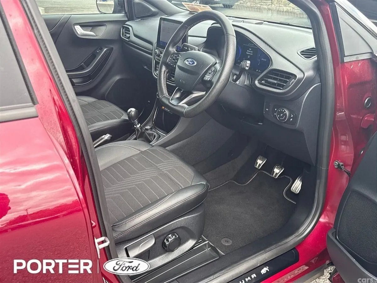 Ford Puma MPV, Petrol, 2024, Red