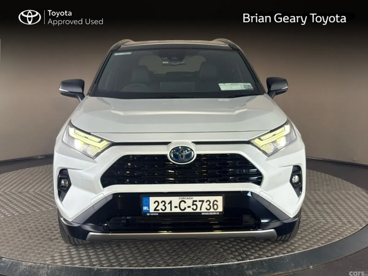 Toyota RAV4 SUV, Petrol Hybrid, 2023, White