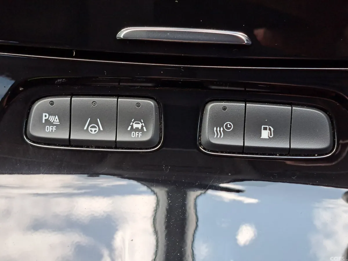 Opel Grandland SUV, Petrol Plug-in Hybrid, 2024, Red