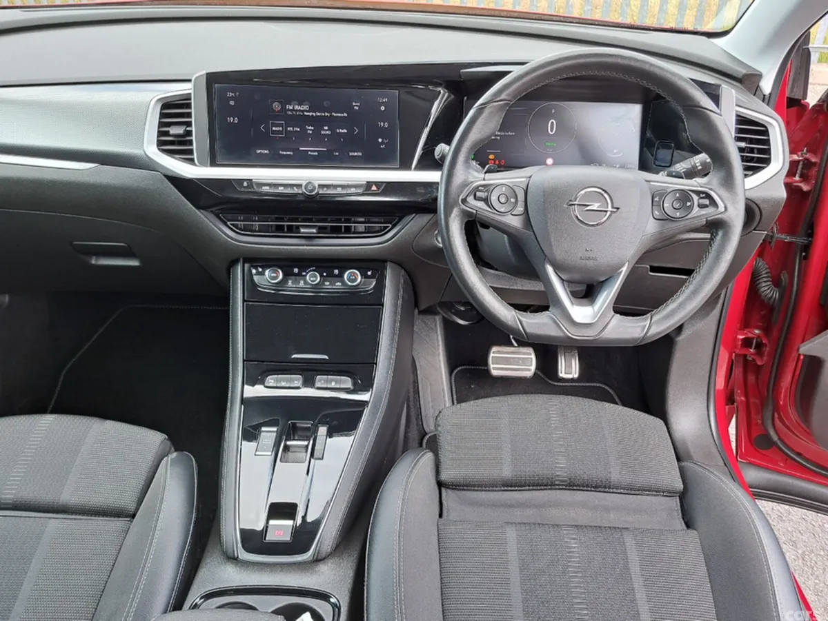 Opel Grandland SUV, Petrol Plug-in Hybrid, 2024, Red
