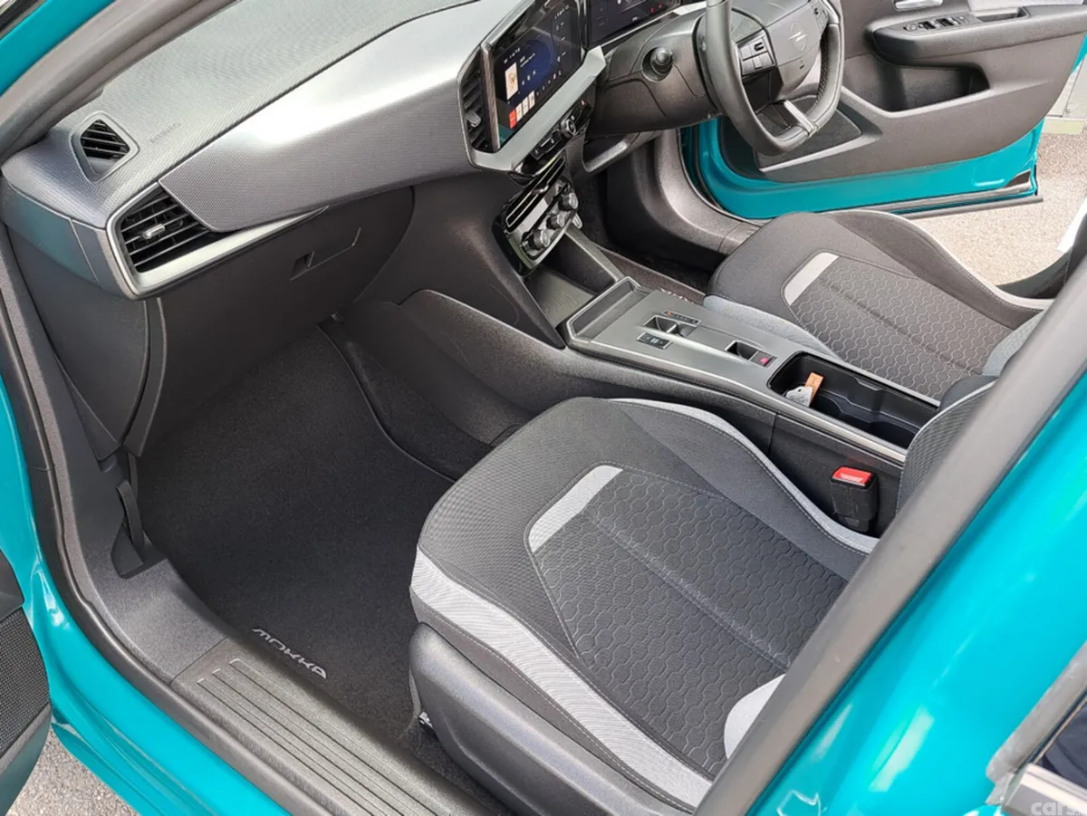 Opel Mokka SUV, Petrol Hybrid, 2025, Green