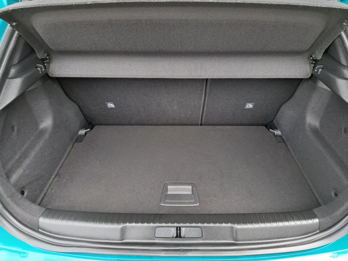Opel Mokka SUV, Petrol Hybrid, 2025, Green
