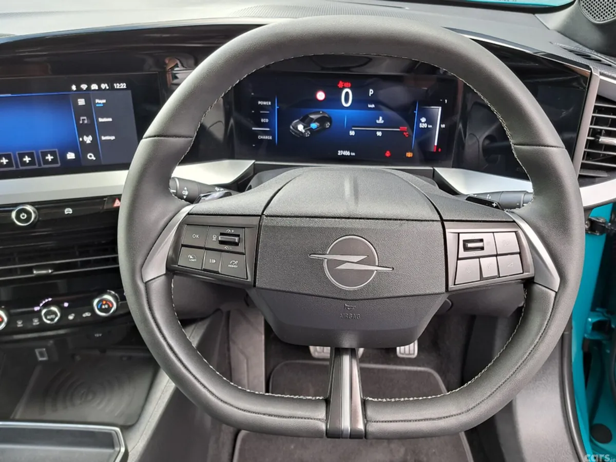Opel Mokka SUV, Petrol Hybrid, 2025, Green