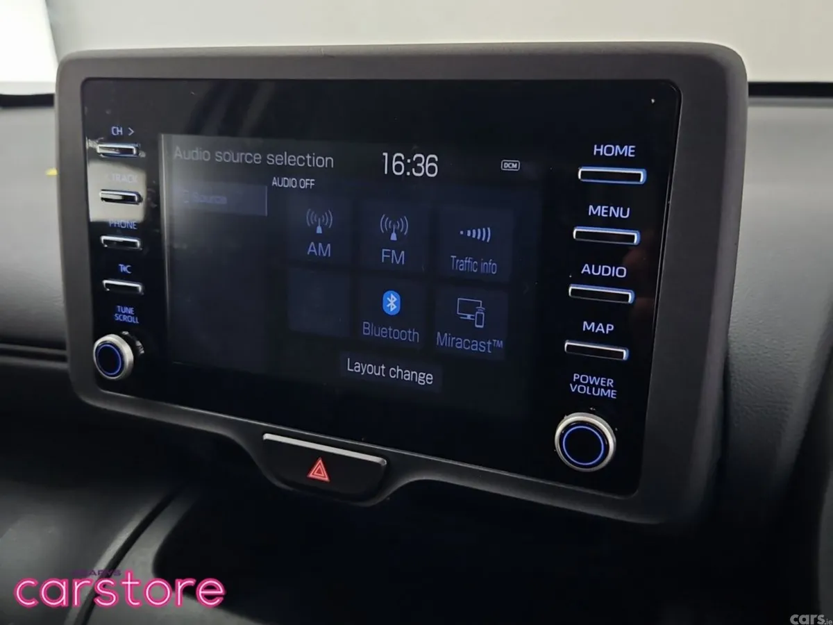 Toyota Yaris Cross SUV, Petrol Hybrid, 2022, Silver