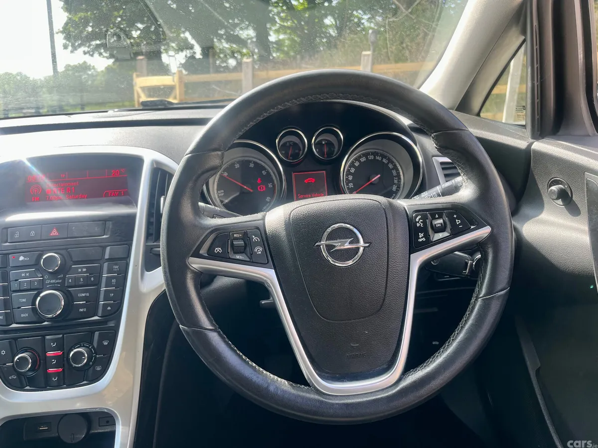 Opel Astra Hatchback, Diesel, 2015, Black