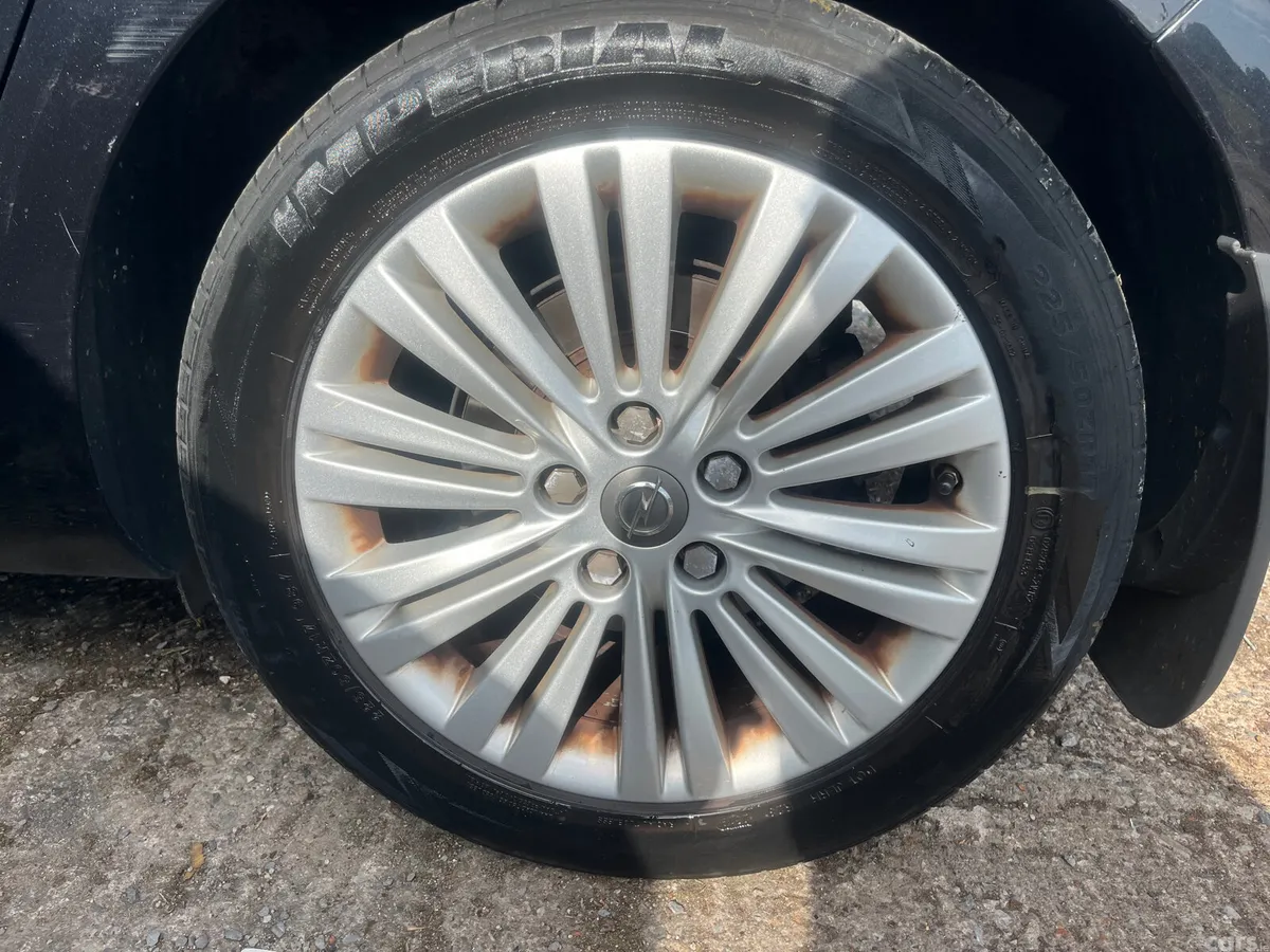 Opel Astra Hatchback, Diesel, 2015, Black