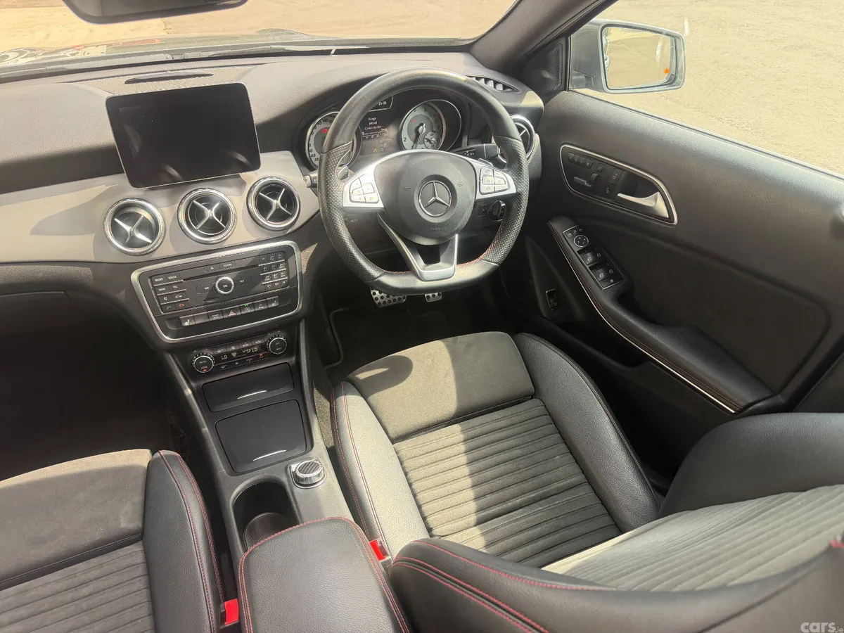 Mercedes-Benz GLA SUV, Petrol, 2017, Grey