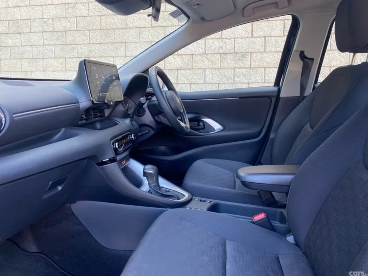Toyota Yaris Hatchback, Petrol Hybrid, 2026, Black