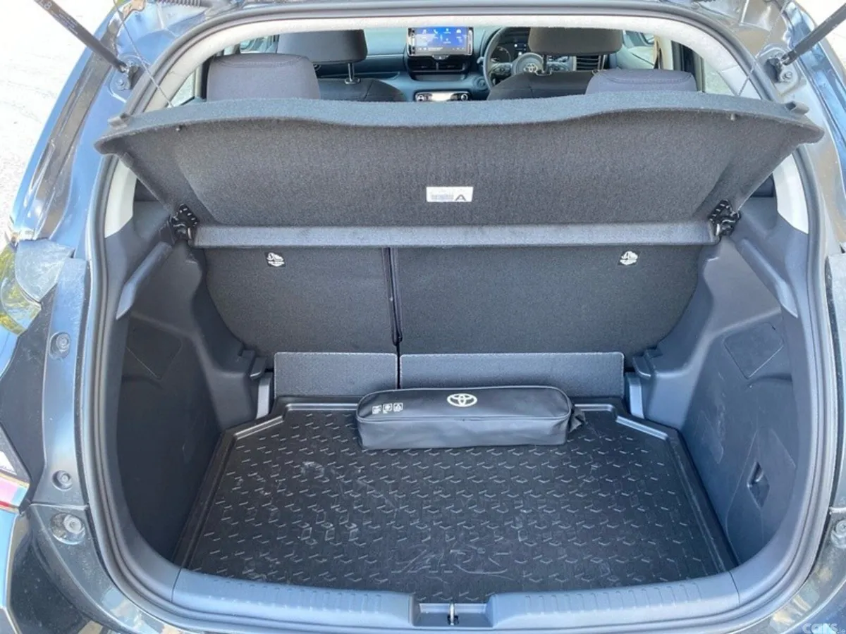 Toyota Yaris Hatchback, Petrol Hybrid, 2026, Black