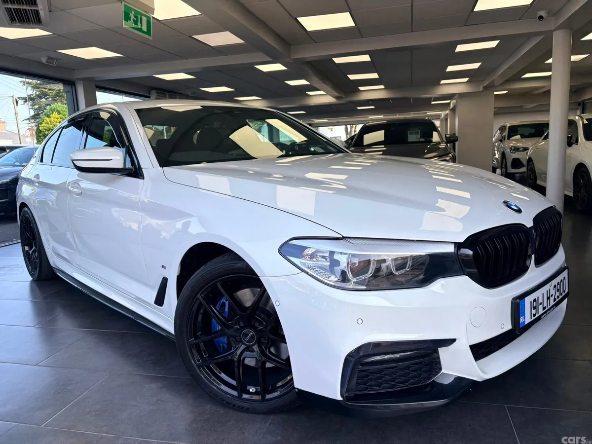 BMW 5-Series Saloon, Petrol Plug-in Hybrid, 2019, White