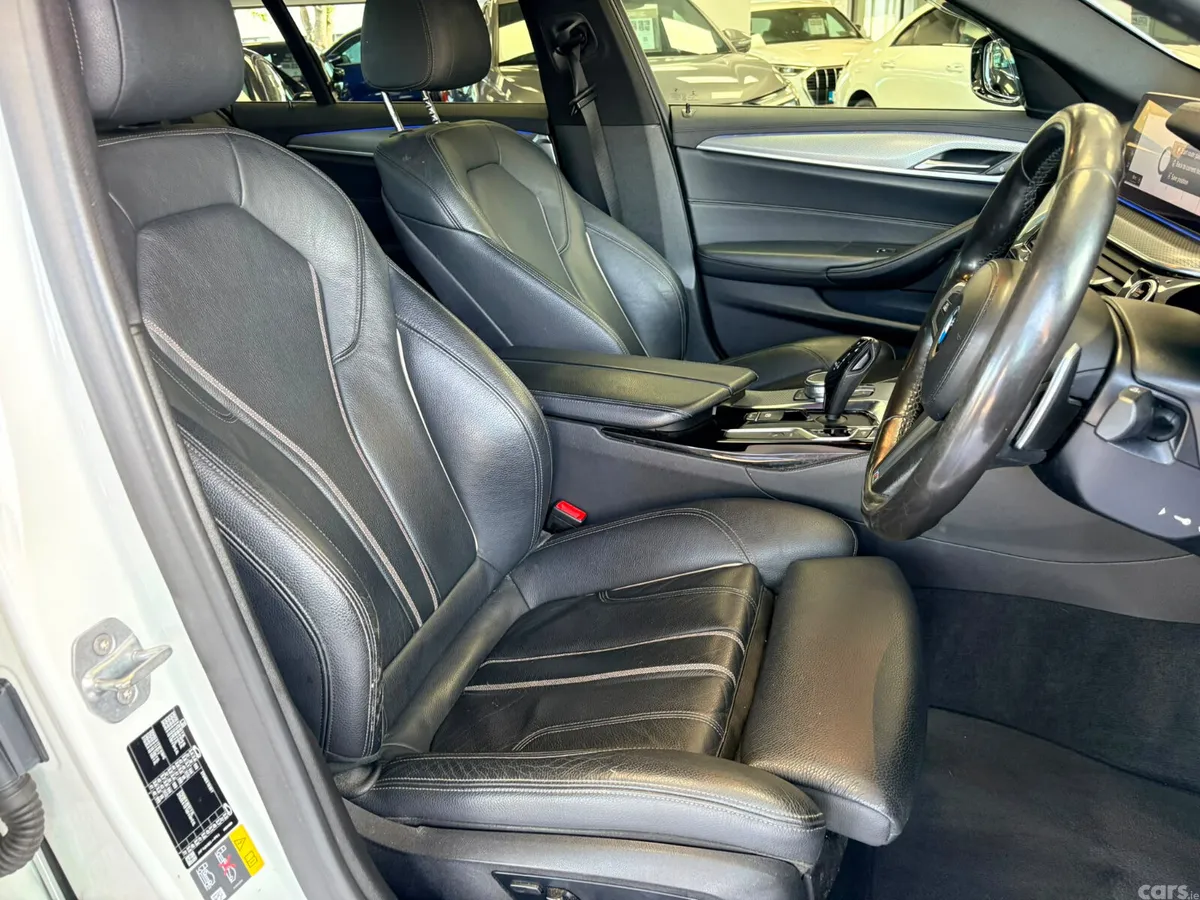 BMW 5-Series Saloon, Petrol Plug-in Hybrid, 2019, White