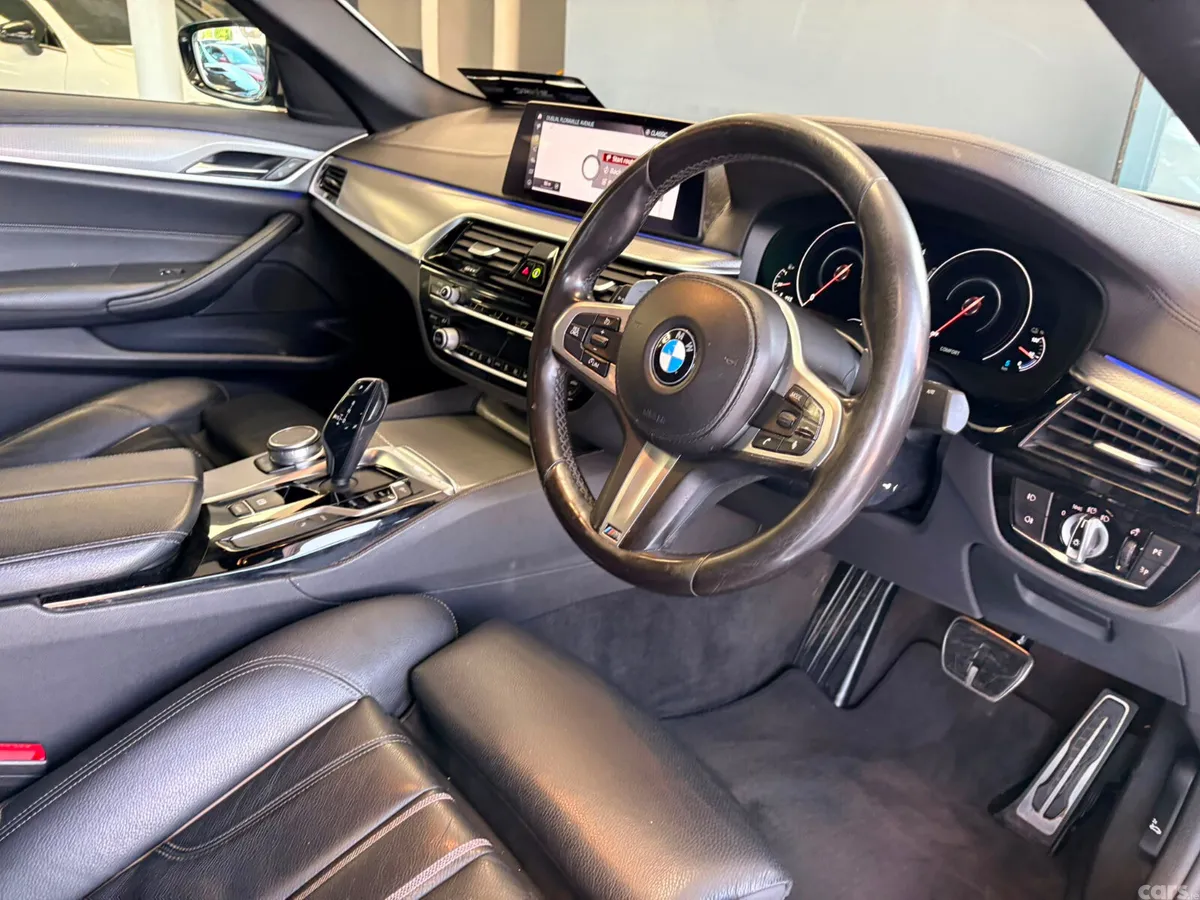 BMW 5-Series Saloon, Petrol Plug-in Hybrid, 2019, White
