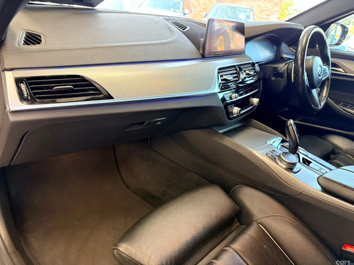 BMW 5-Series Saloon, Petrol Plug-in Hybrid, 2019, White