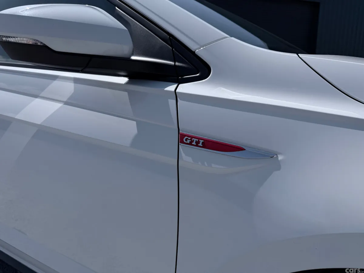 Volkswagen Polo Hatchback, Petrol, 2019, White