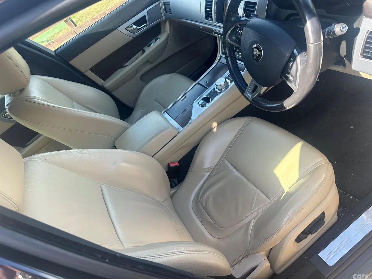 Jaguar XF Saloon, Diesel, 2014, Black