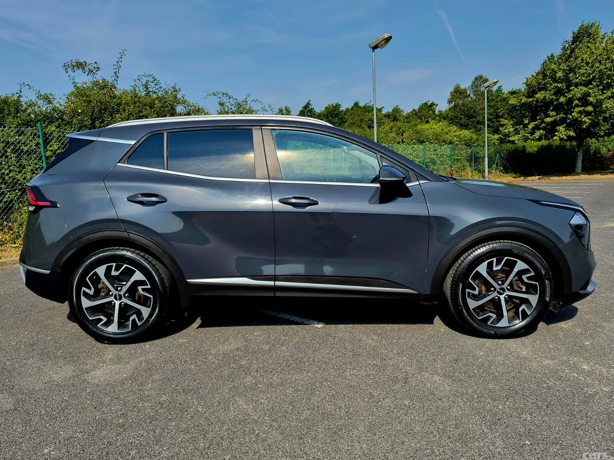 Kia Sportage SUV, Diesel Hybrid, 2023, Grey