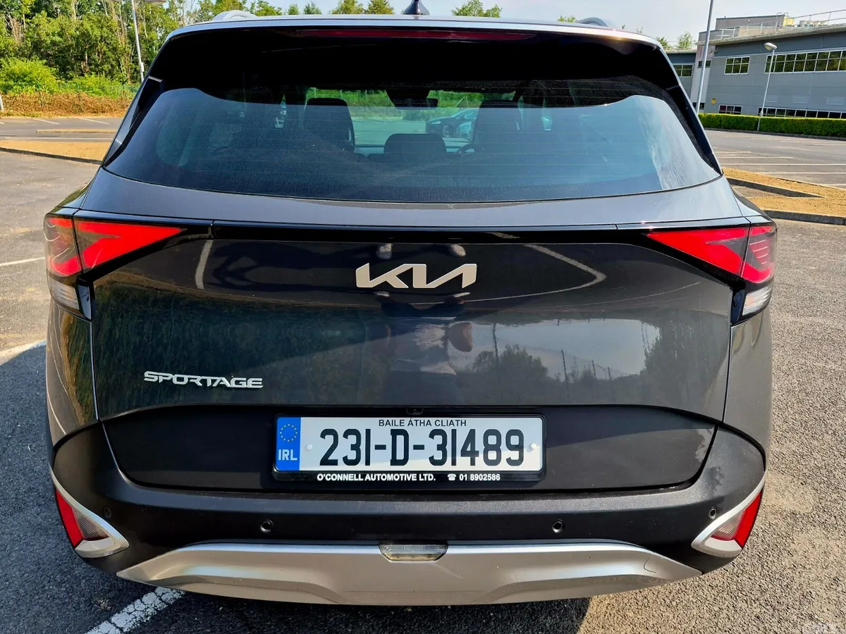 Kia Sportage SUV, Diesel Hybrid, 2023, Grey