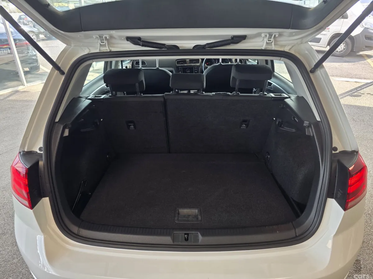 Volkswagen Golf Estate, Petrol, 2019, White