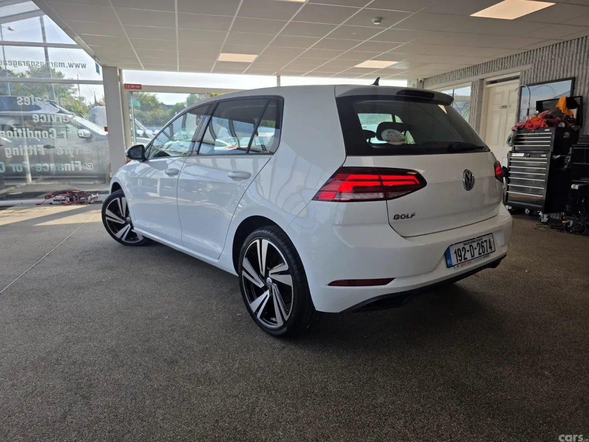 Volkswagen Golf Estate, Petrol, 2019, White