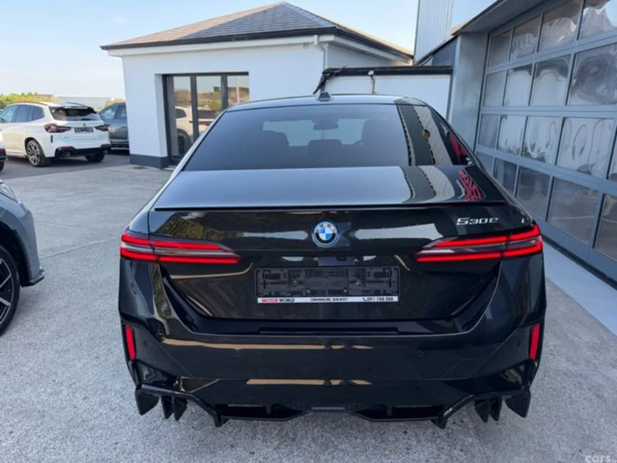 BMW 5-Series Saloon, Petrol Plug-in Hybrid, 2025, Black